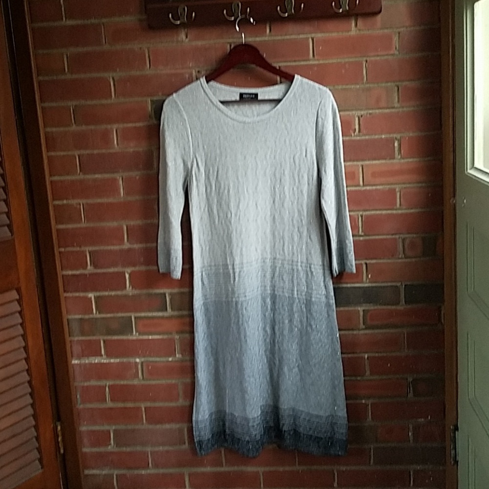 Spense glitter dress with three quarter sleeves.